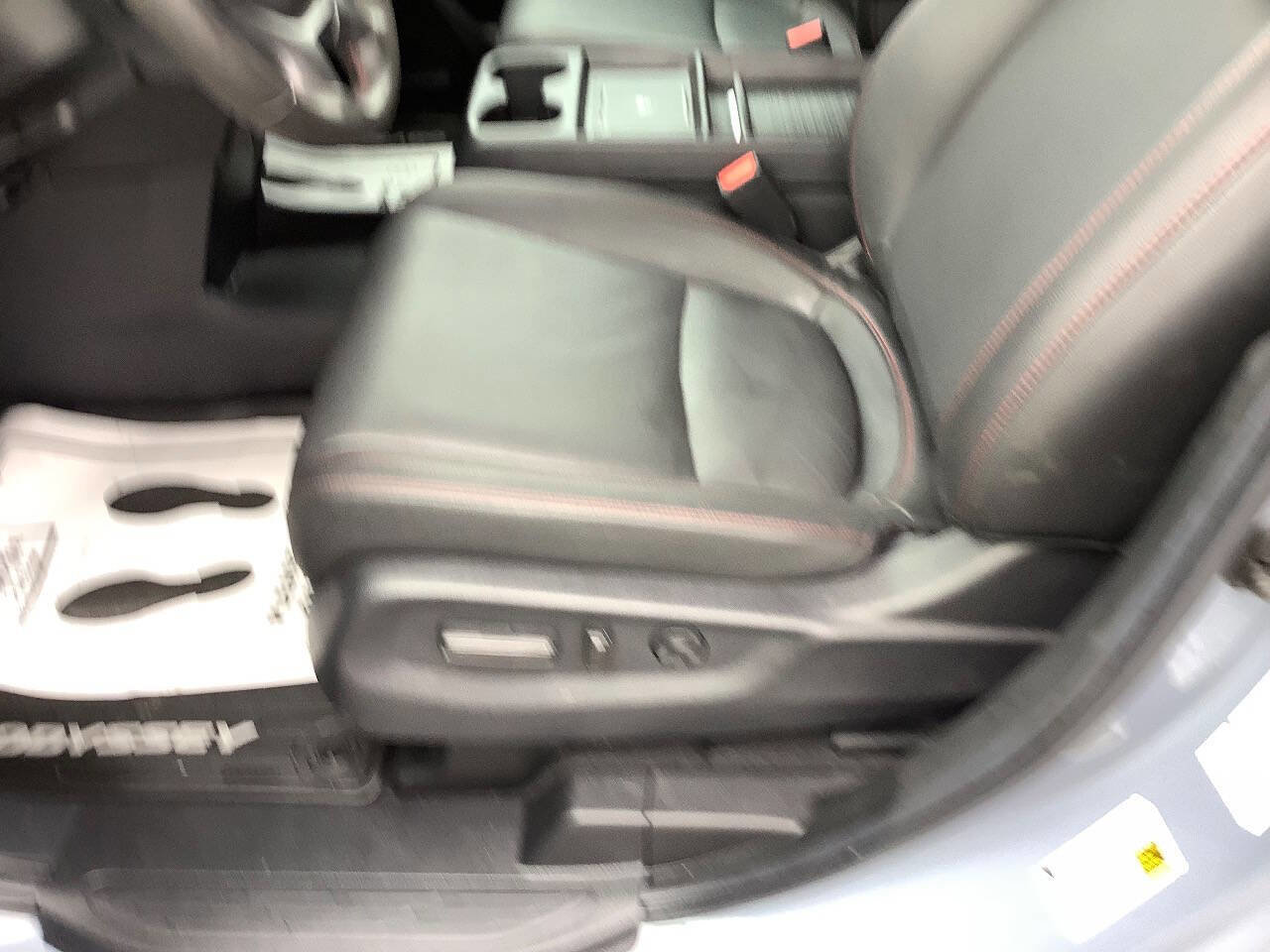 Used 2025 Honda Odyssey Sport-L image 43