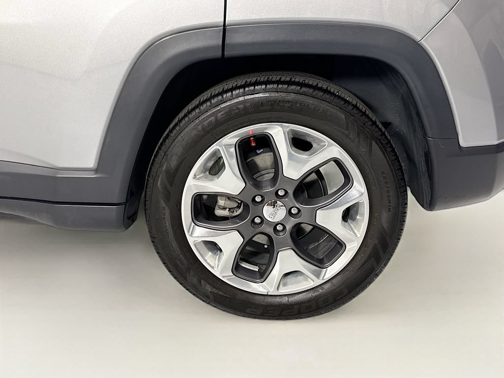Used 2019 Jeep Compass Limited FWD image 31
