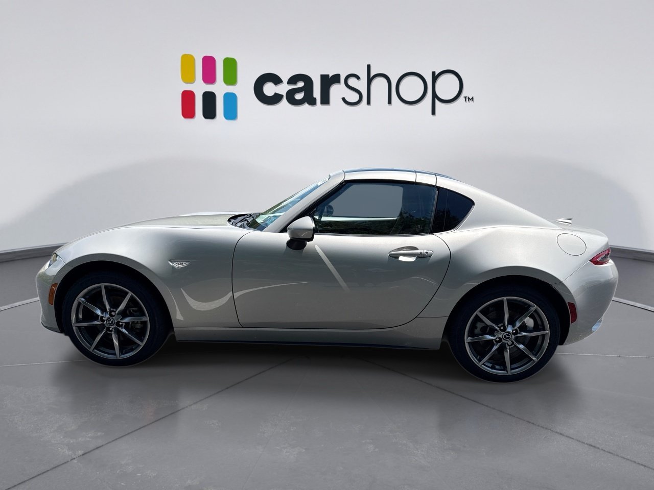 Used 2022 MAZDA MX-5 Miata RF Grand Touring RWD image 2