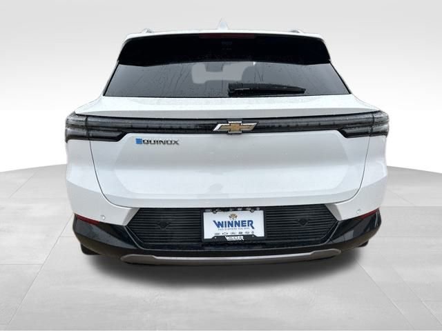 New 2026 Chevrolet Equinox EV LT image 4