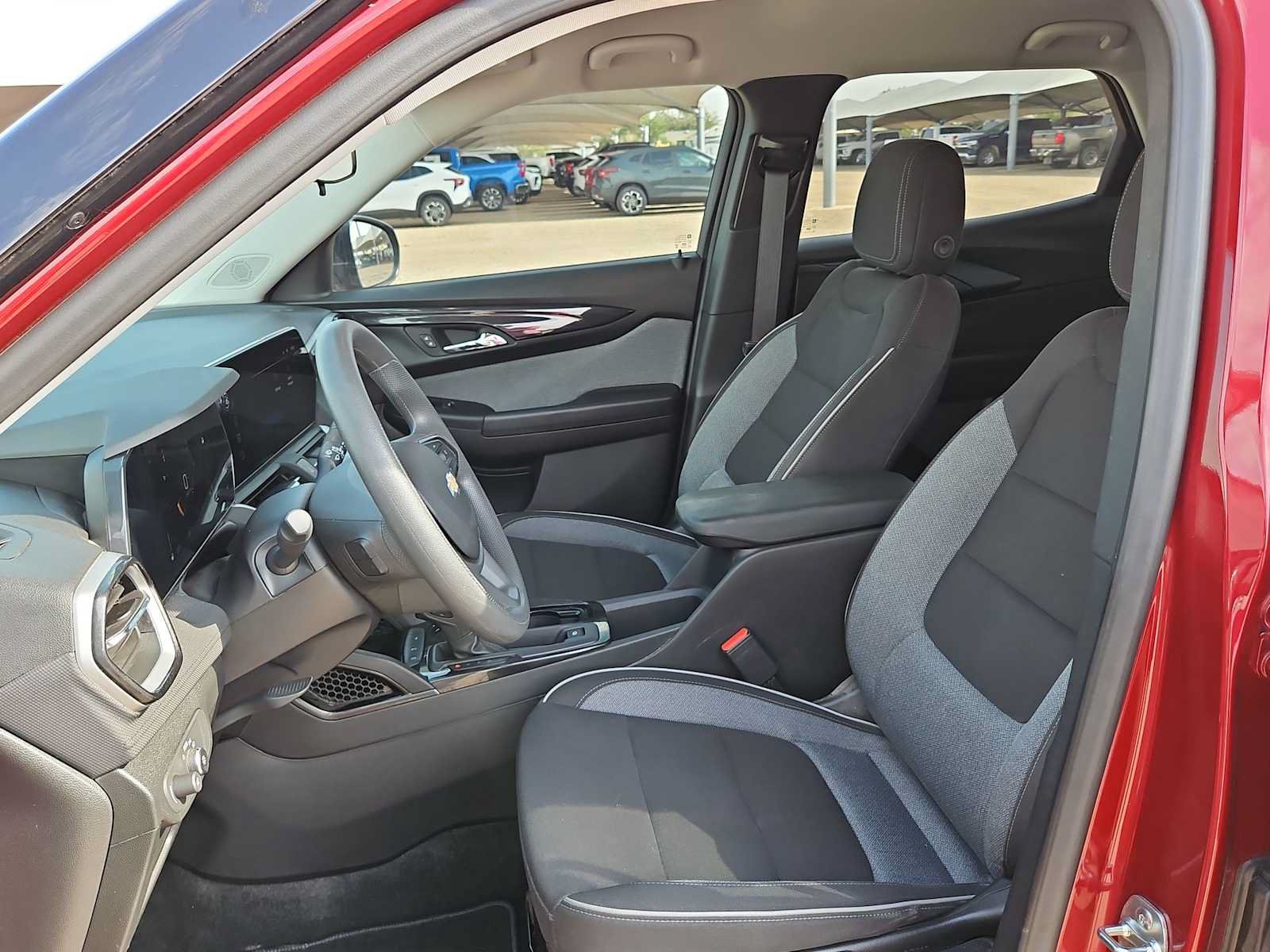 Used 2024 Chevrolet TrailBlazer LS w/ LS Convenience Package FWD image 15