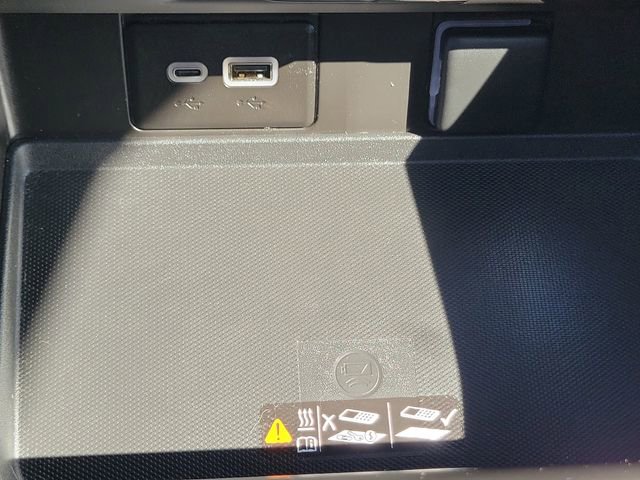 Used 2024 Chevrolet Suburban Premier w/ Premium Package image 38