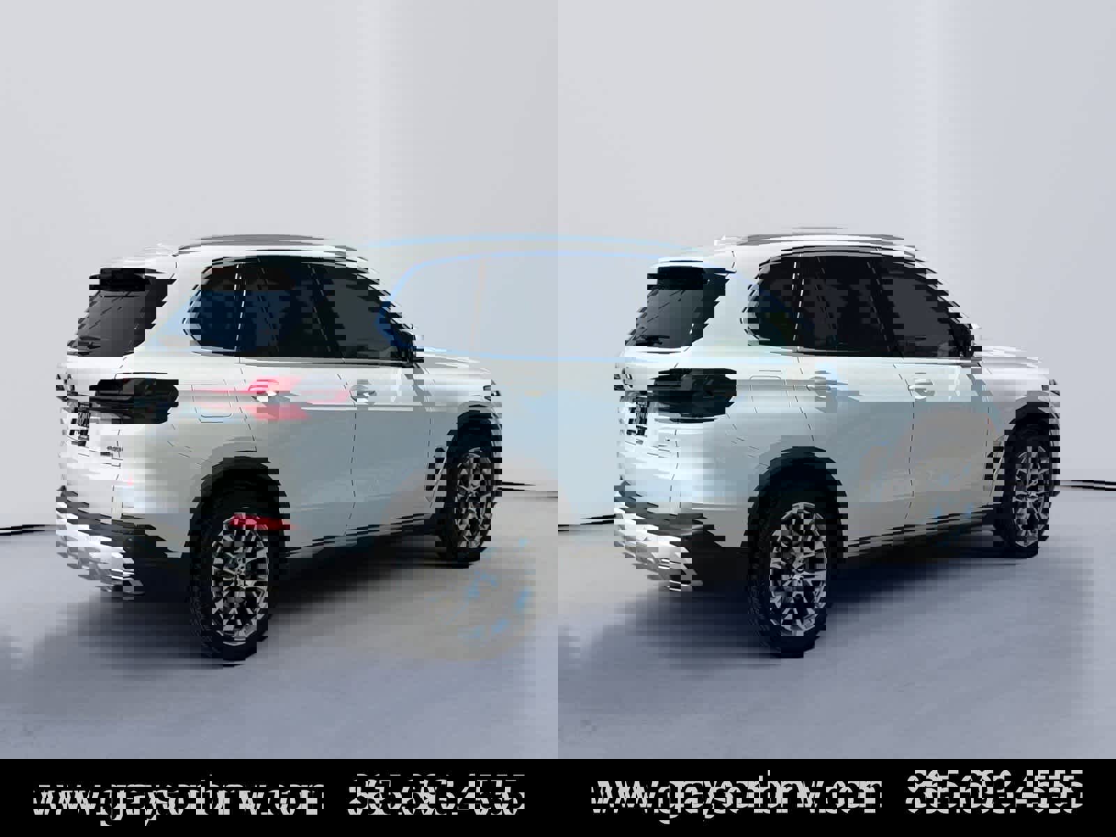 Used 2024 BMW X5 xDrive40i w/ Parking Assistance Package image 3