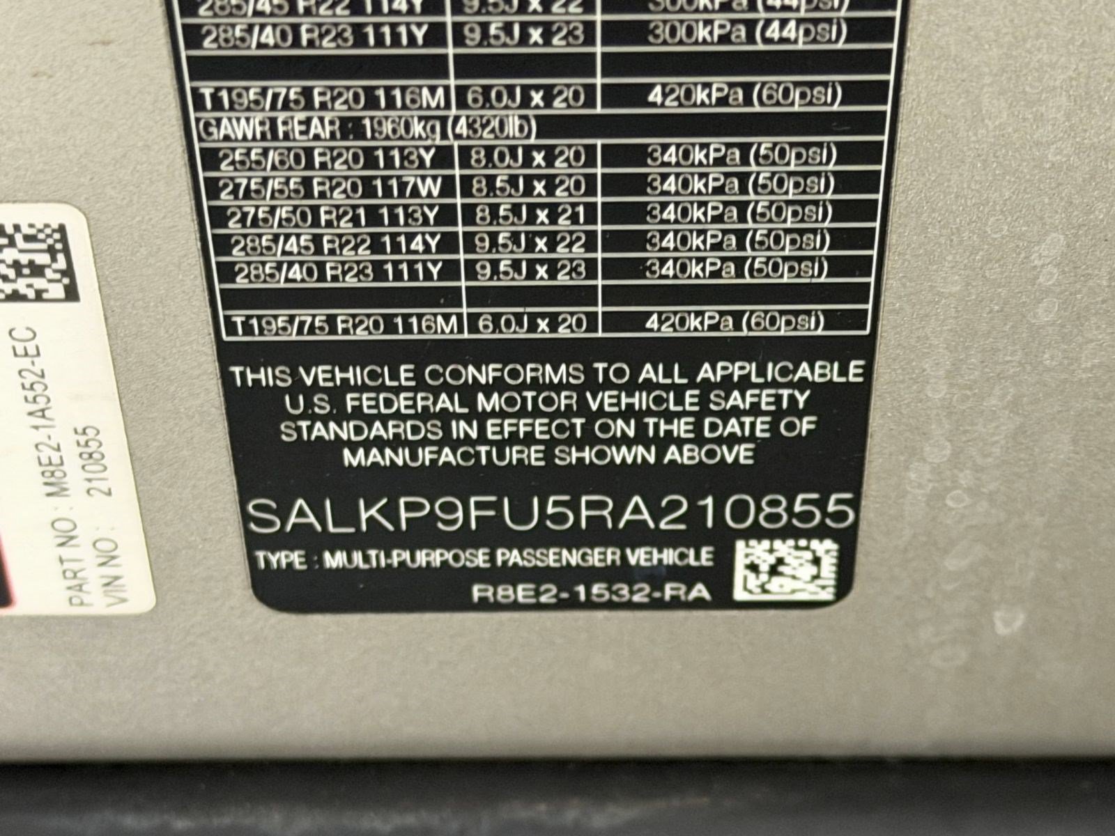 Used 2024 Land Rover Range Rover SE AWD/4WD image 25