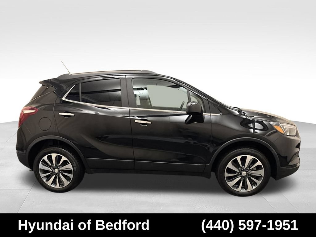 Used 2022 Buick Encore Preferred AWD/4WD image 4