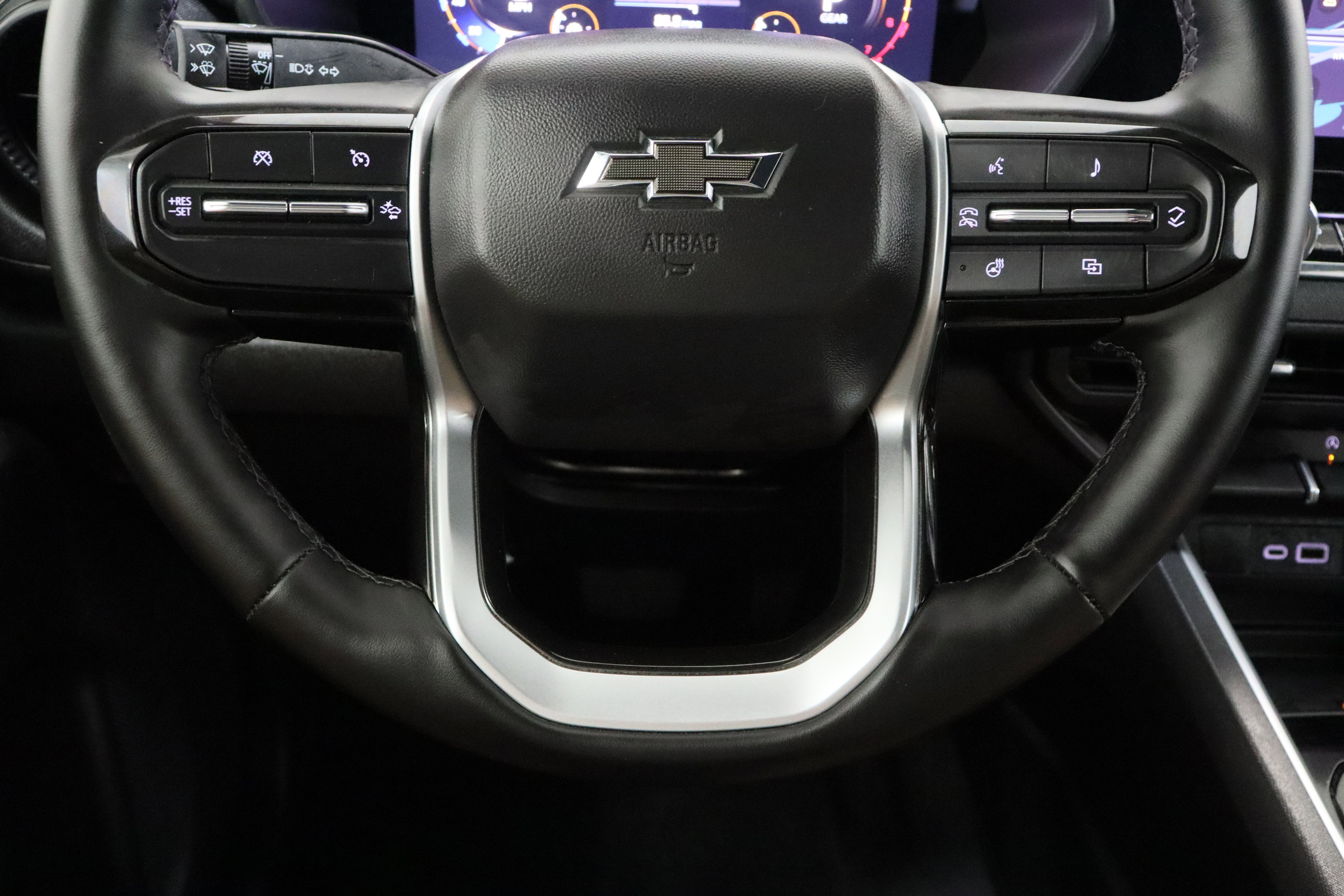 Used 2025 Chevrolet Colorado Trail Boss image 26