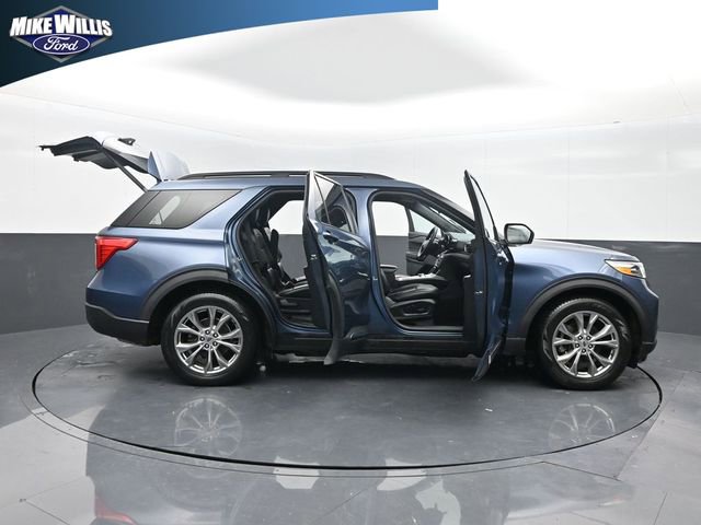 Used 2020 Ford Explorer XLT w/ Equipment Group 202A image 27