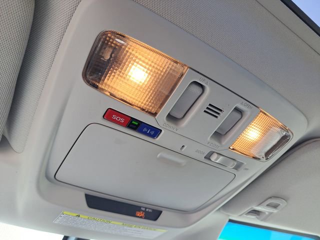 Used 2017 Subaru Outback 2.5i Limited image 18