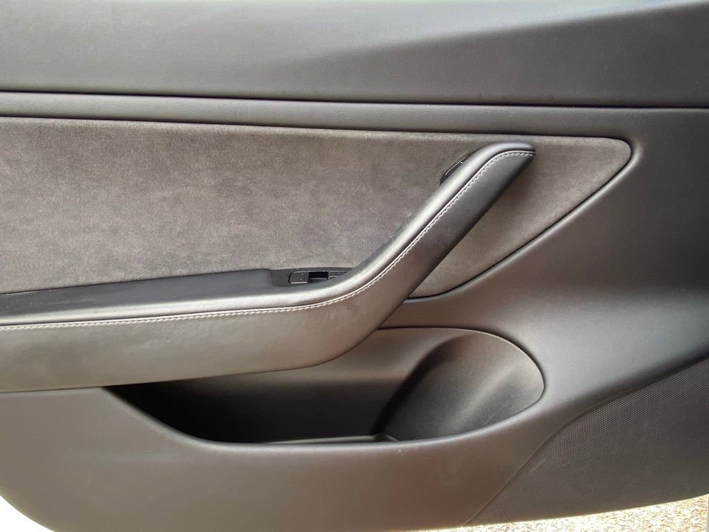Used 2019 Tesla Model 3 Standard Range RWD image 19