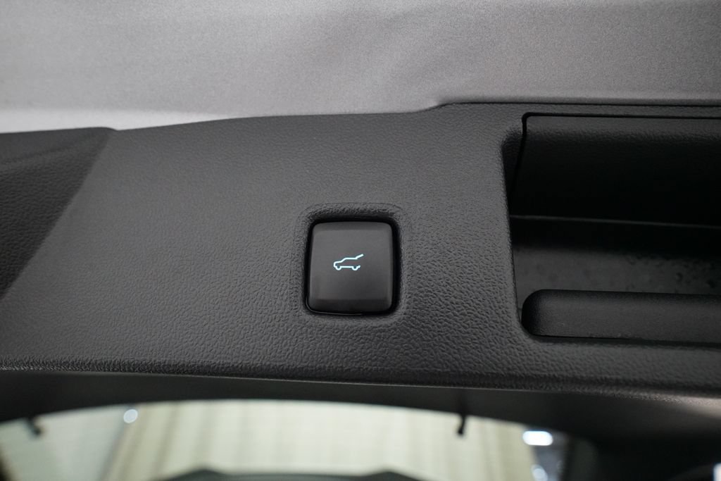 Used 2024 Ford Escape ST-Line w/ Tech Pack #1 AWD/4WD image 15