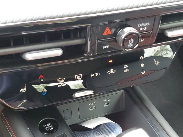 New 2026 Nissan Kicks SR w/ Cold Weather Package FWD image 14