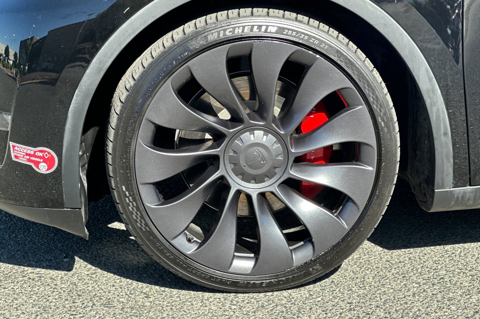 Used 2023 Tesla Model Y Performance AWD/4WD image 25