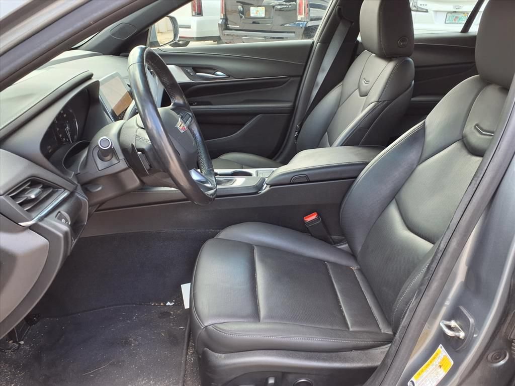 Used 2020 Cadillac CT4 Premium Luxury RWD image 12