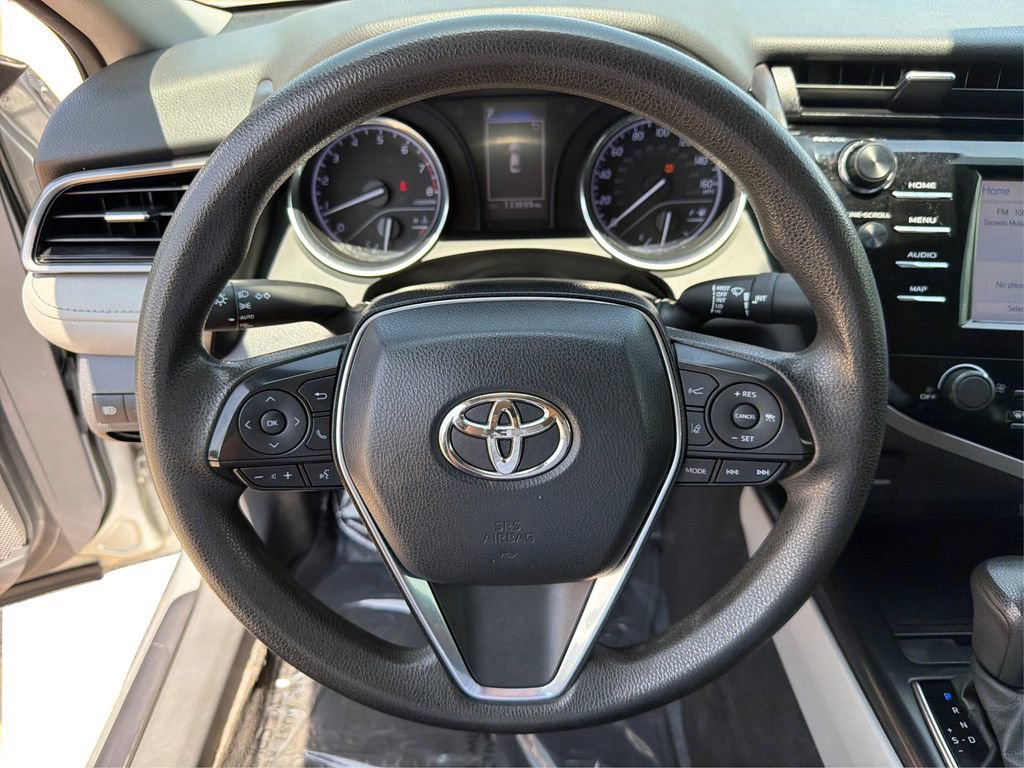 Used 2020 Toyota Camry LE image 17