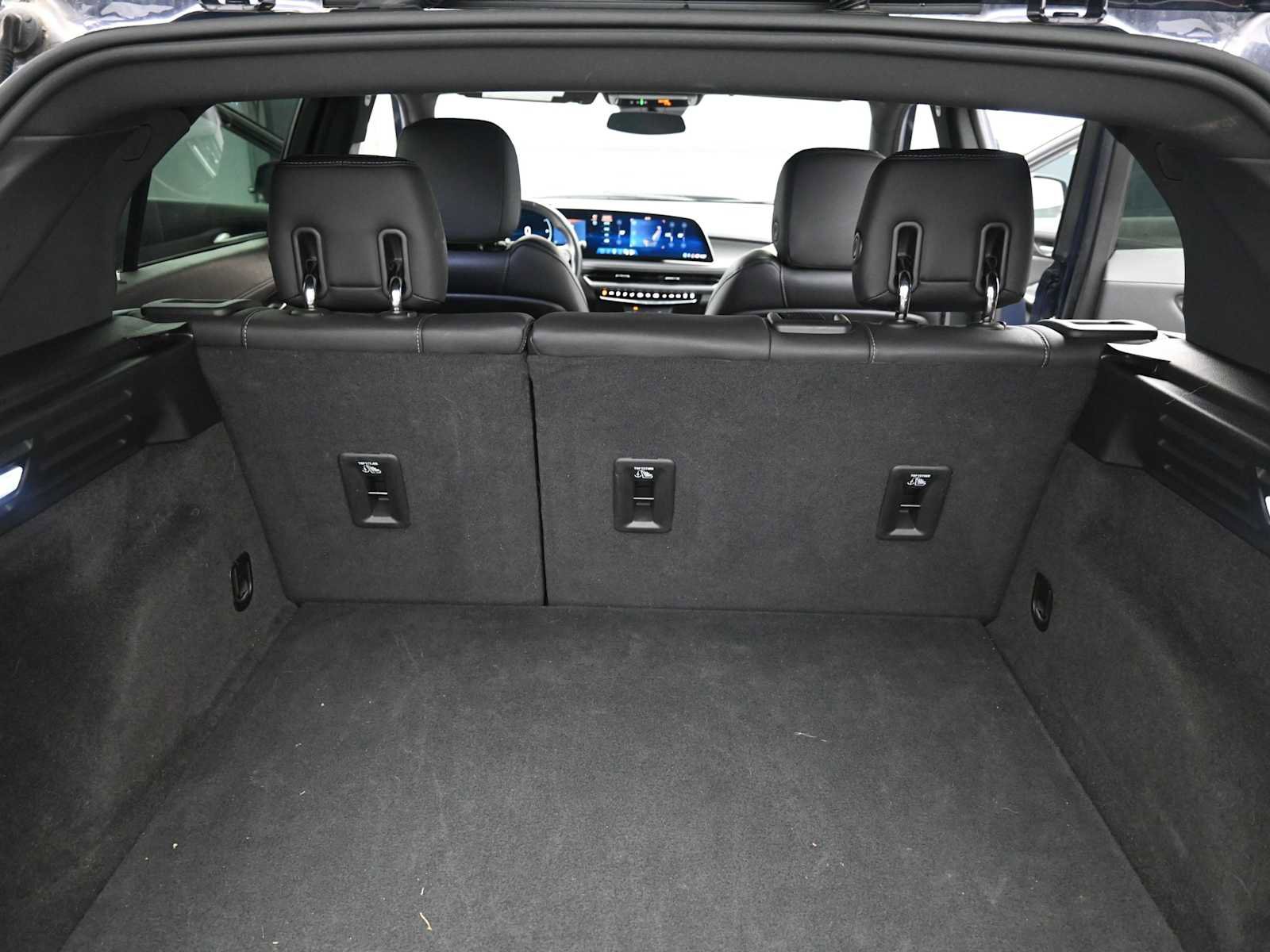 Used 2024 Cadillac XT4 Premium Luxury image 26