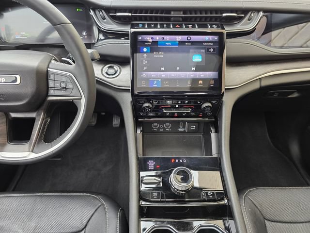 Used 2022 Jeep Grand Cherokee Limited 4xe w/ Luxury Tech Group II AWD/4WD image 35