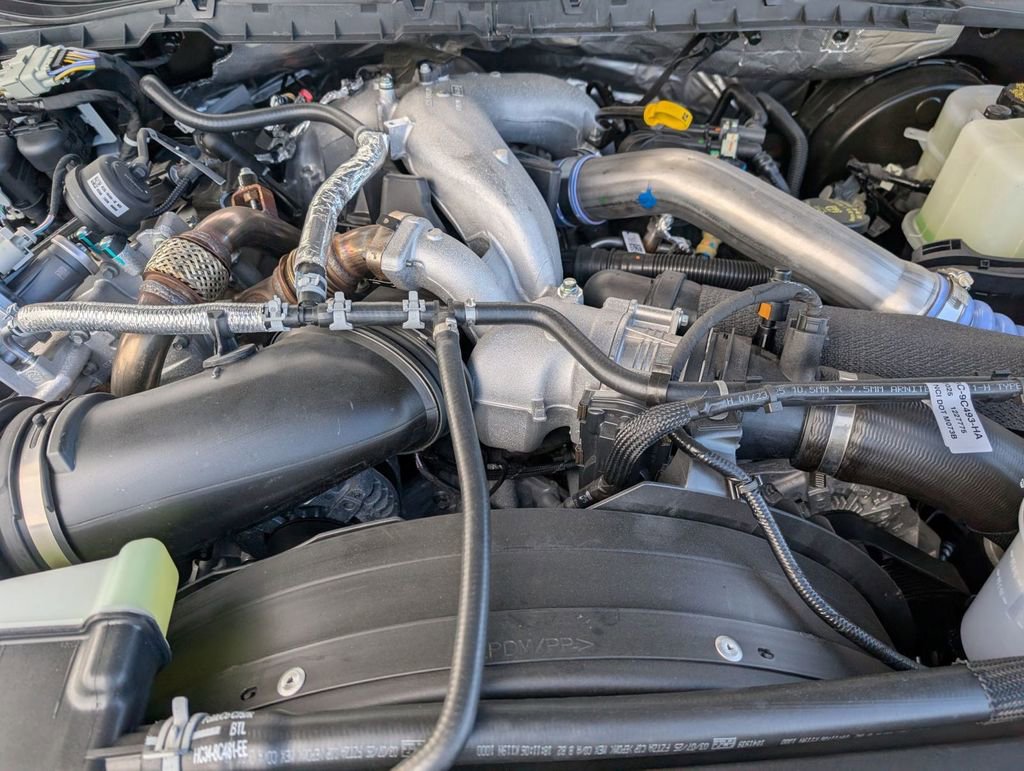 New 2025 Ford F250 Lariat w/ Lariat Ultimate Package image 33