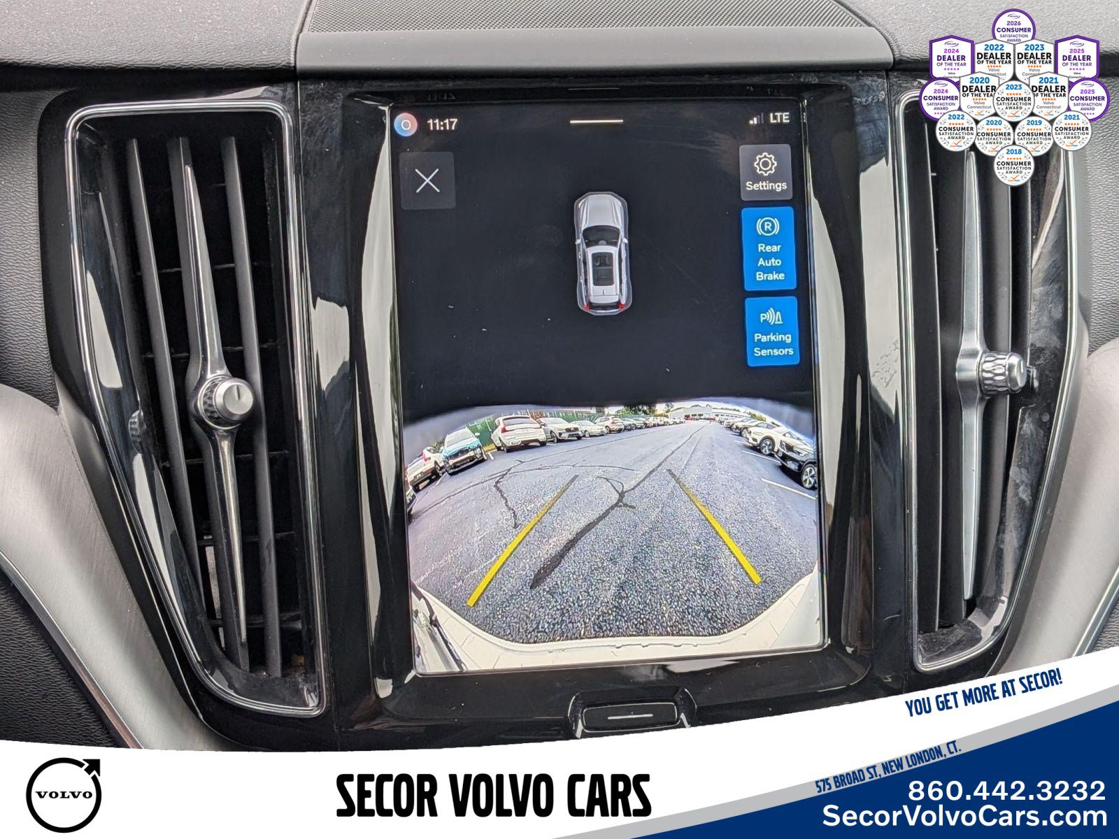 Certified 2024 Volvo XC60 B5 Core w/ Protection Package Premier AWD/4WD image 25