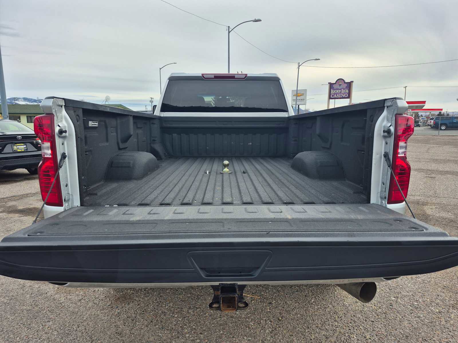 Used 2022 Chevrolet Silverado 3500 LT w/ Convenience Package image 5