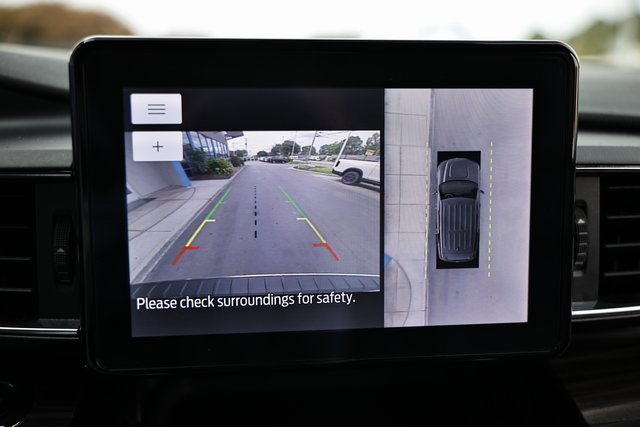 Used 2022 Ford Explorer Limited w/ Equipment Group 301A image 37