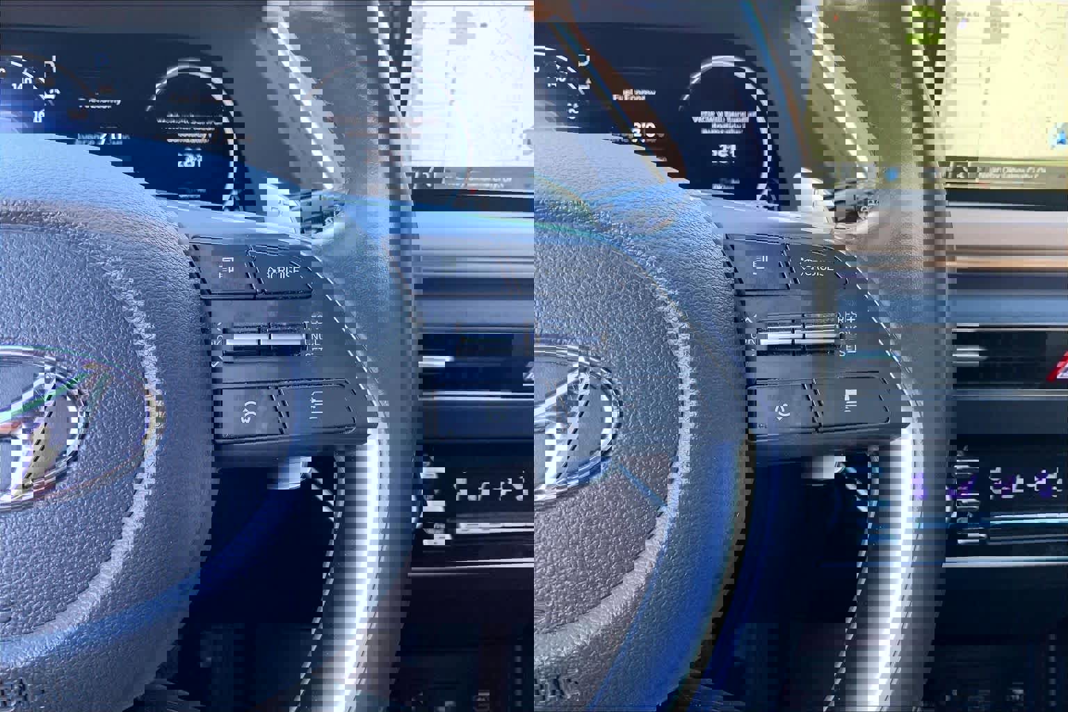 Used 2020 Hyundai Sonata Limited w/ Cargo Package image 25