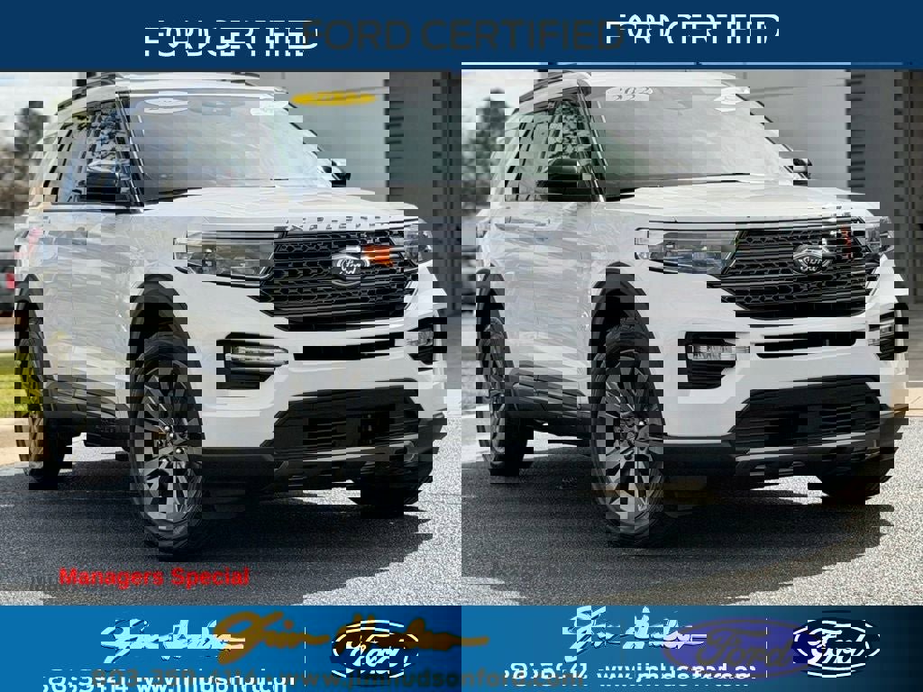 Certified 2022 Ford Explorer XLT w/ Equipment Group 202A image 1