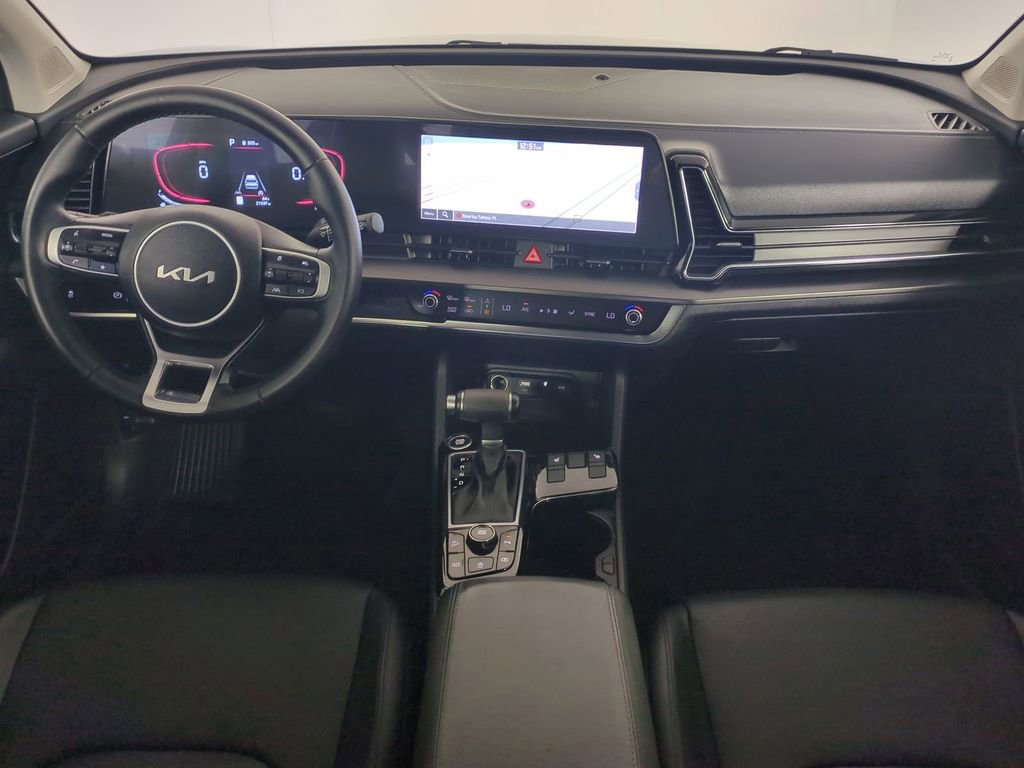 Used 2024 Kia Sportage EX image 17