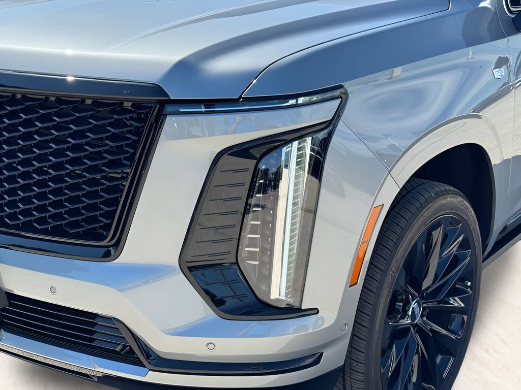 Certified 2026 Cadillac Escalade Platinum Sport w/ LPO, ONYX Package AWD/4WD image 5