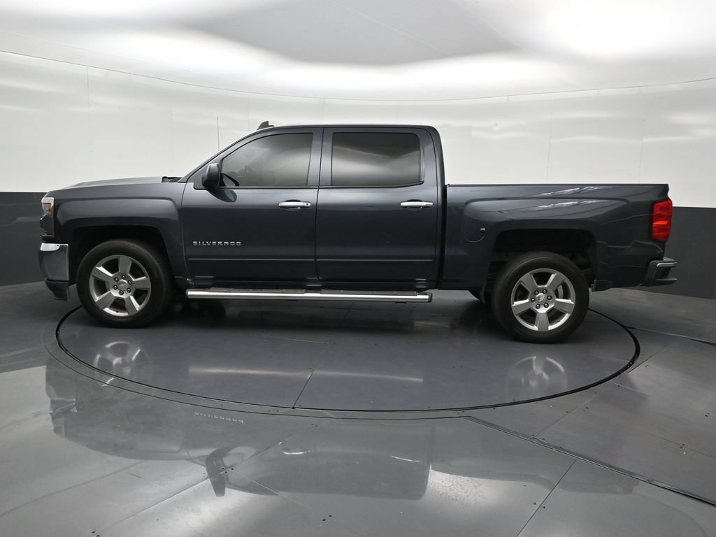 Used 2018 Chevrolet Silverado 1500 LT w/ All Star Edition RWD image 2