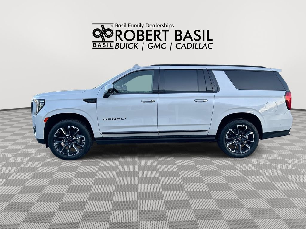 Used 2023 GMC Yukon XL Denali w/ Advanced Technology Package AWD/4WD image 5