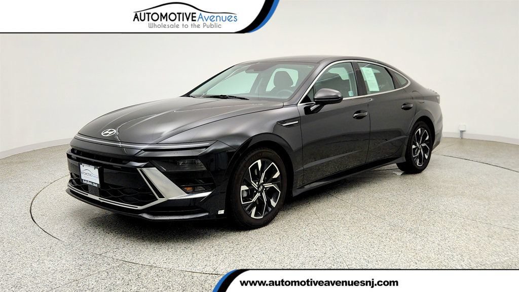 Used 2025 Hyundai Sonata SEL AWD/4WD image 1
