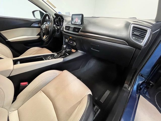 Used 2018 MAZDA MAZDA3 Grand Touring image 9