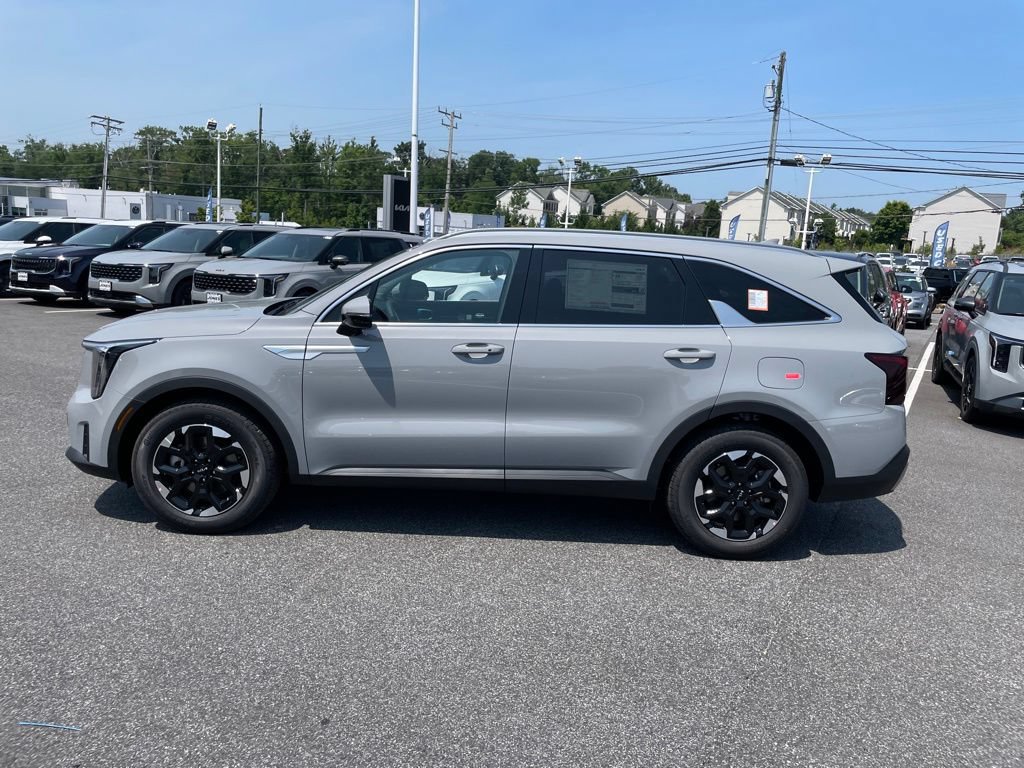 New 2026 Kia Sorento S w/ S Panoramic Sunroof Package FWD image 4