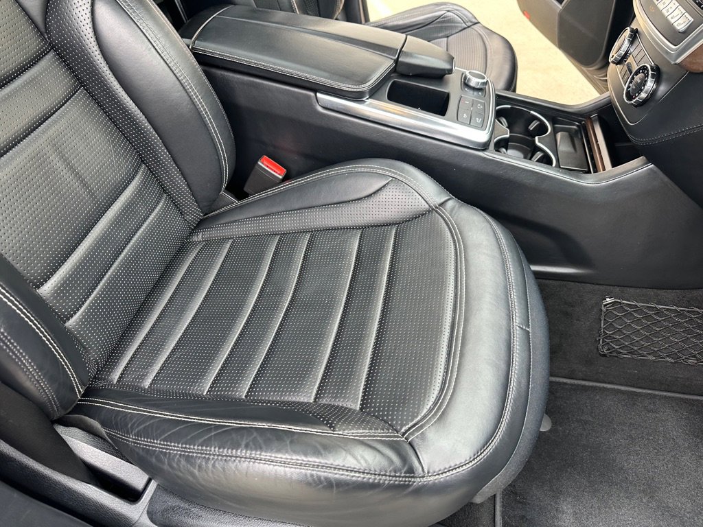 Used 2013 Mercedes-Benz ML 63 AMG 4MATIC image 24