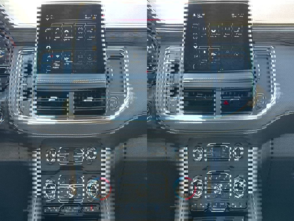 Used 2023 GMC Yukon SLT w/ SLT Luxury Package image 25