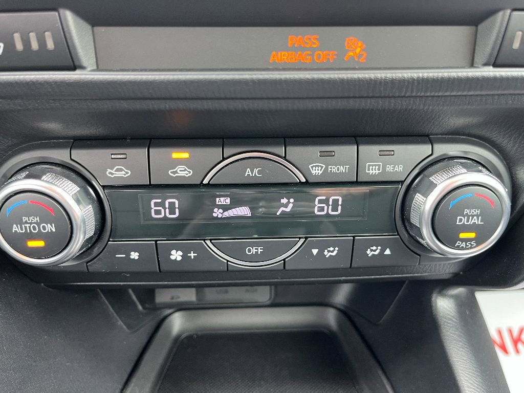 Used 2018 MAZDA MAZDA3 Grand Touring w/ Premium Equipment Package image 24