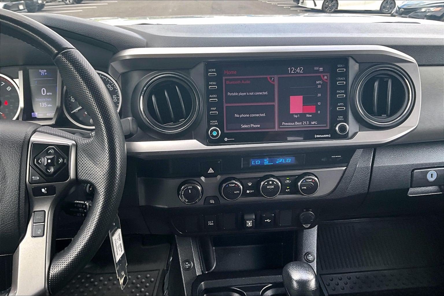 Used 2022 Toyota Tacoma SR5 AWD/4WD image 6