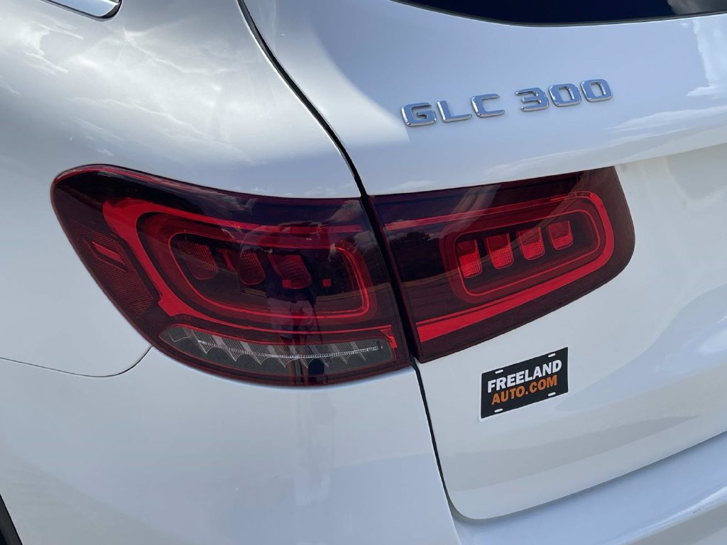 Used 2020 Mercedes-Benz GLC 300 image 11