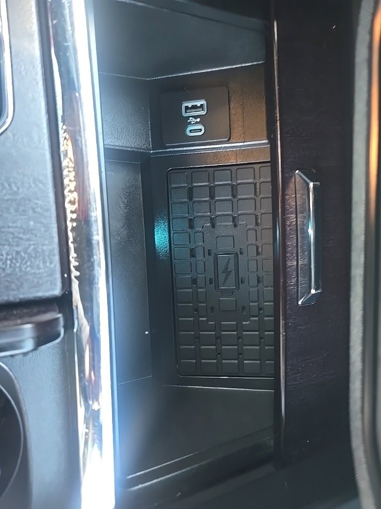 Used 2022 Ford Expedition Max Platinum image 25