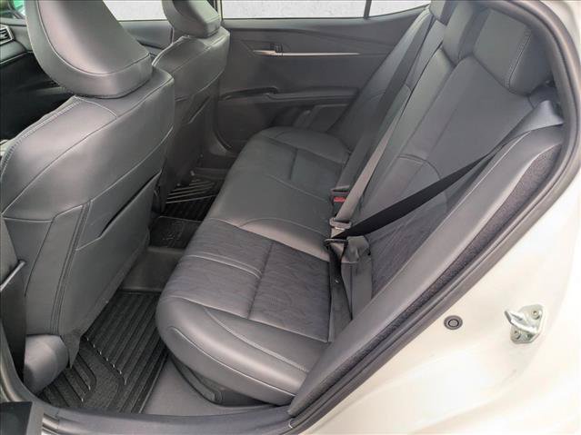 Used 2025 Toyota Camry XSE FWD image 16