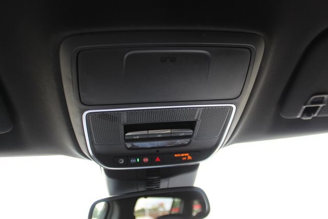 Used 2025 Buick Enclave Avenir w/ Trailering Package, 5000 lbs. FWD image 22