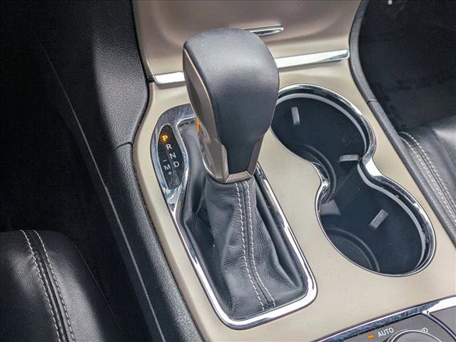 Used 2016 Jeep Grand Cherokee Limited image 12