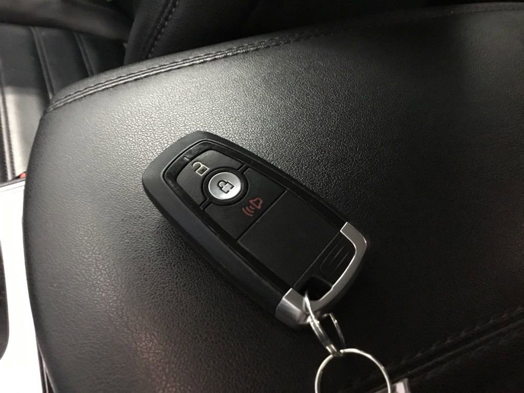 Used 2023 Ford Edge SEL image 10