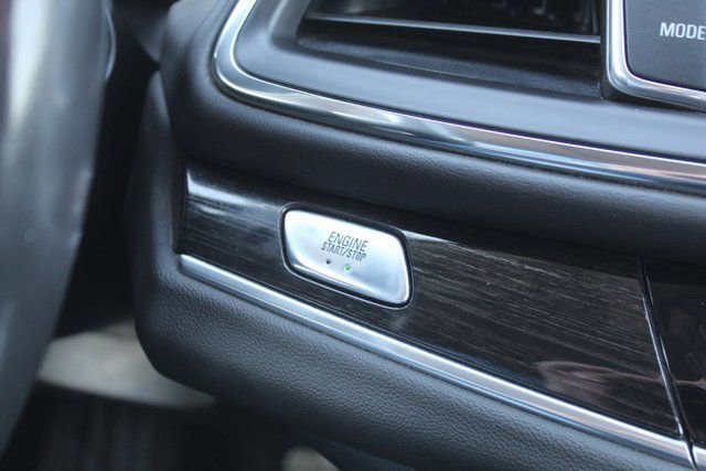 Used 2020 Buick Enclave Avenir w/ Avenir Technology Package AWD/4WD image 31