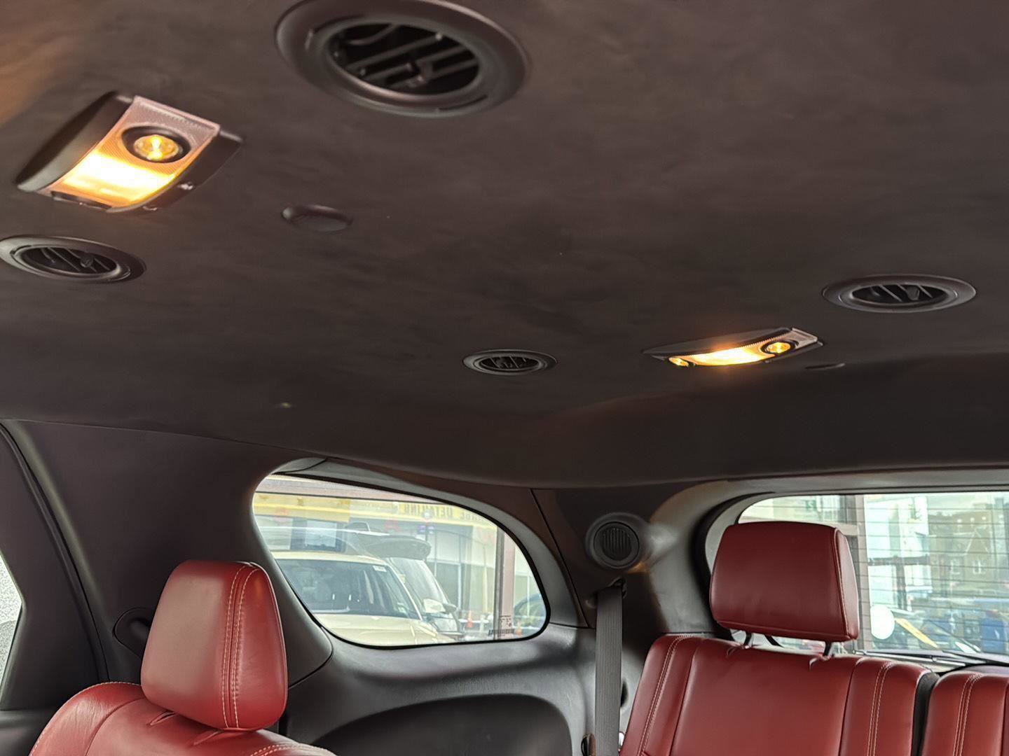 Used 2022 Dodge Durango SRT w/ Premium Interior Group image 32