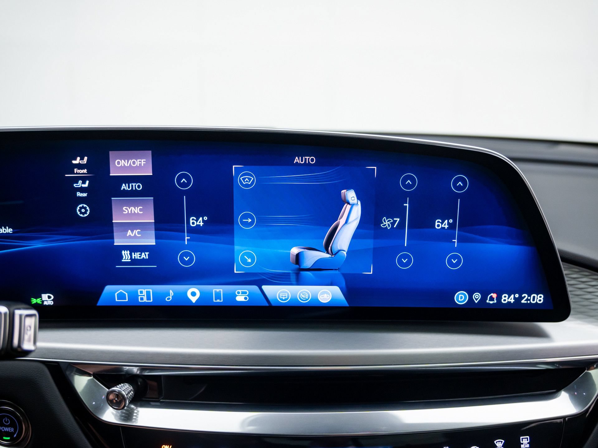 Certified 2024 Cadillac Lyriq Luxury w/ LPO, Floor Liner Package AWD/4WD image 28