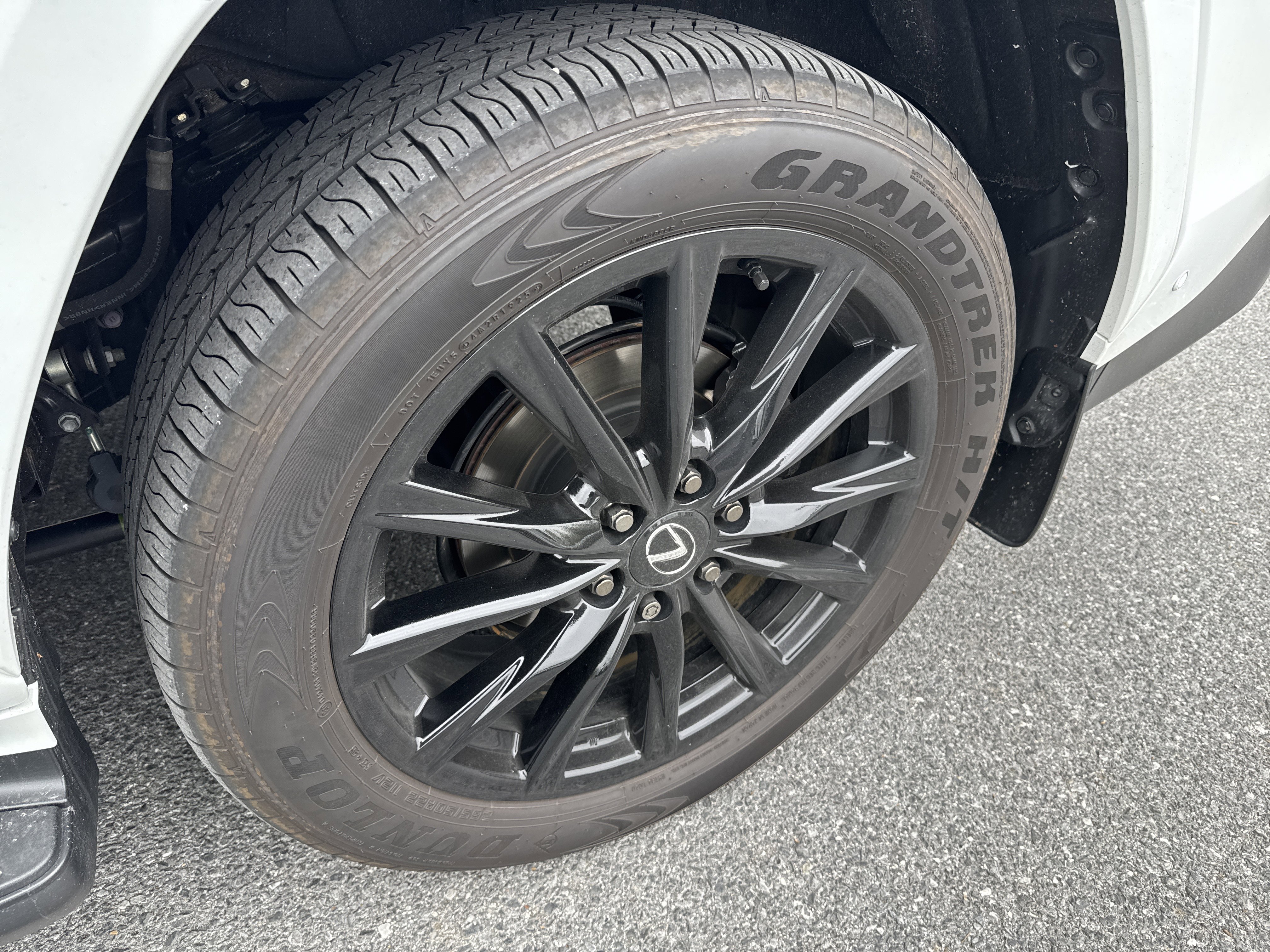 Used 2025 Lexus LX 700h F Sport w/ Accessory Package (Z1) AWD/4WD image 6