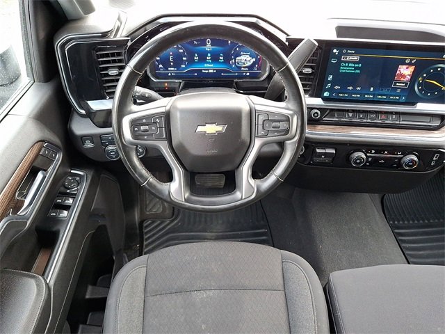 Used 2024 Chevrolet Silverado 2500 LT image 11