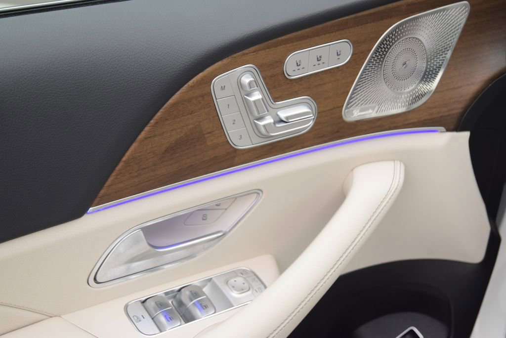 Used 2025 Mercedes-Benz GLS 450 4MATIC image 22