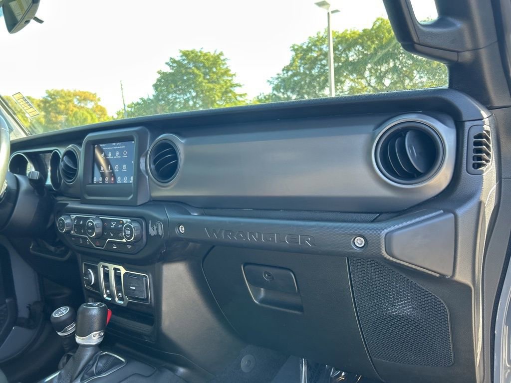 Used 2022 Jeep Wrangler Willys image 24